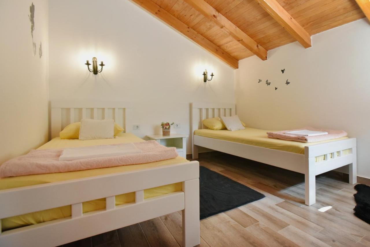 Ferienwohnung Stone House Morinj Kotor Exterior foto