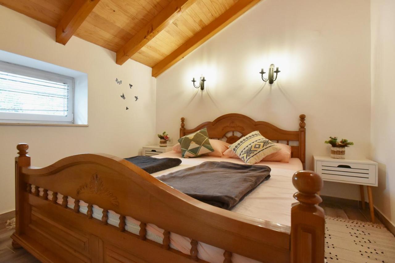 Ferienwohnung Stone House Morinj Kotor Exterior foto